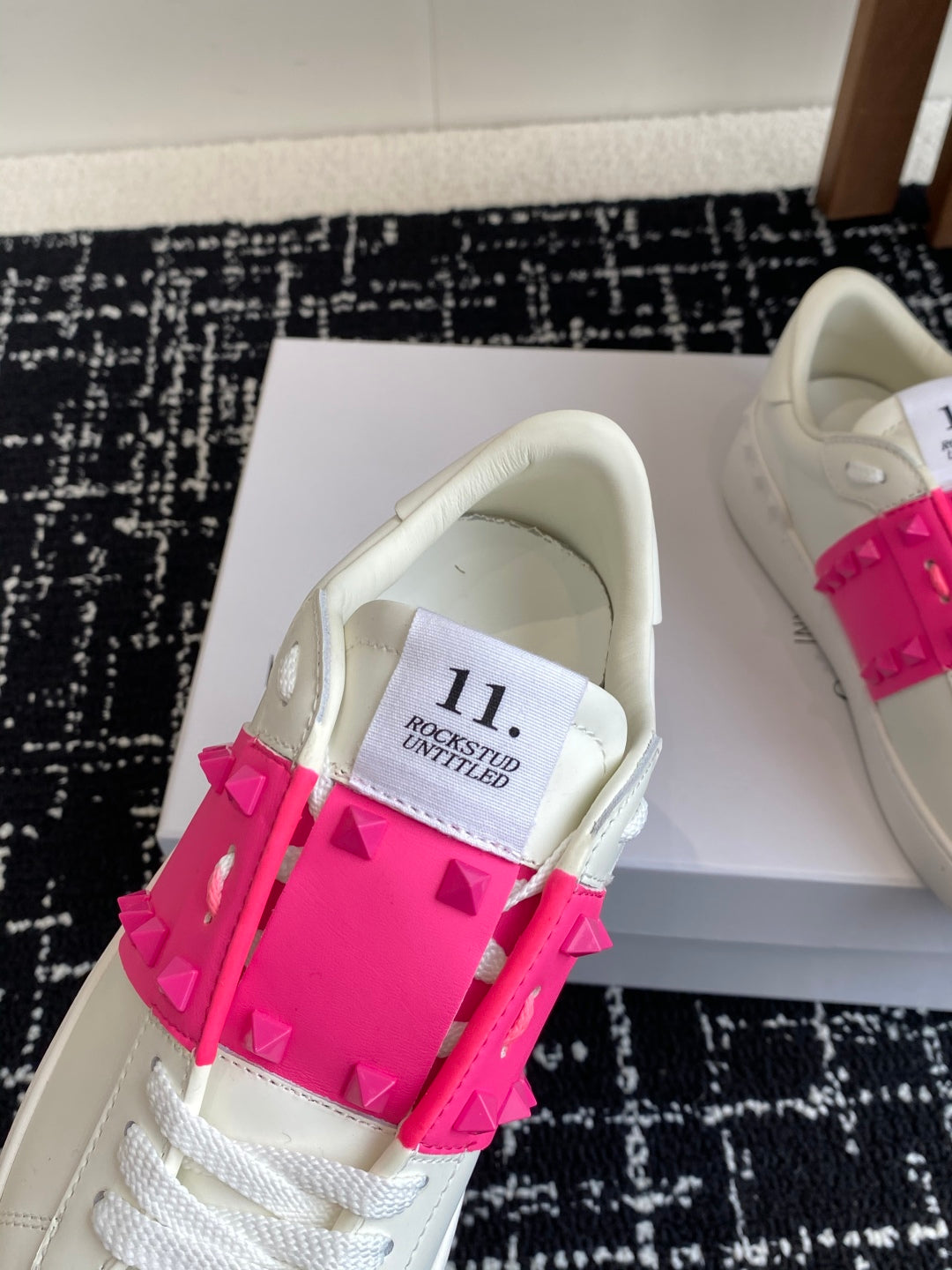 LuxluxHouse Best Quality Valentino Women Shoes