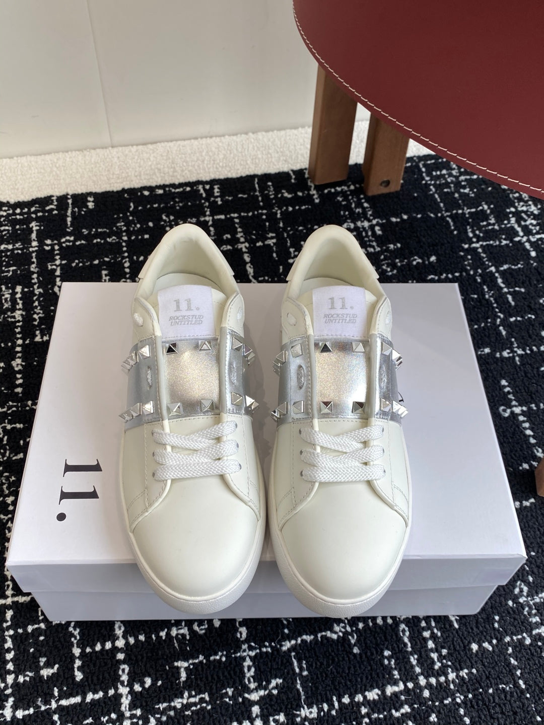 LuxluxHouse Best Quality Shoes Valentino