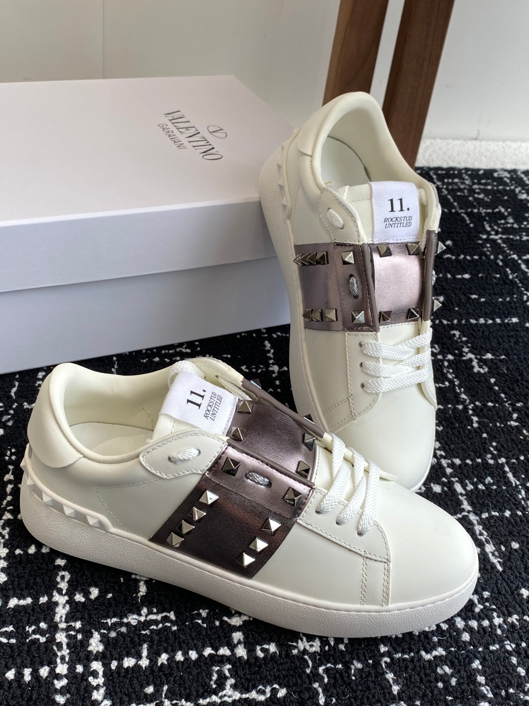 LuxluxHouse Best Quality Valentino Women Shoes