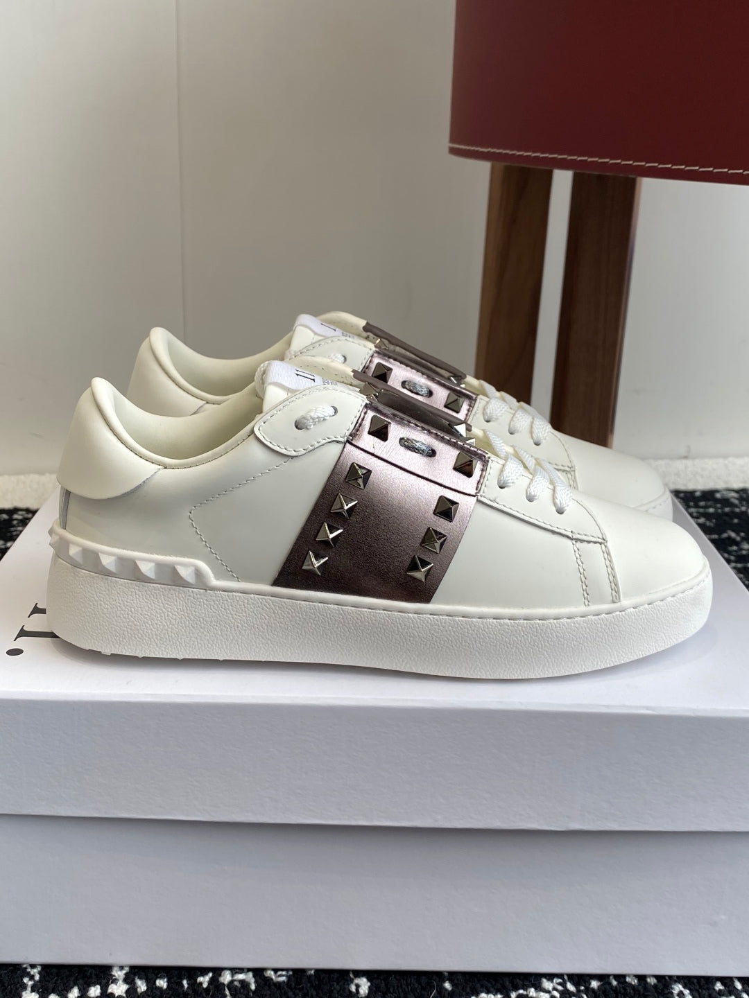 LuxluxHouse Best Quality Valentino Women Shoes