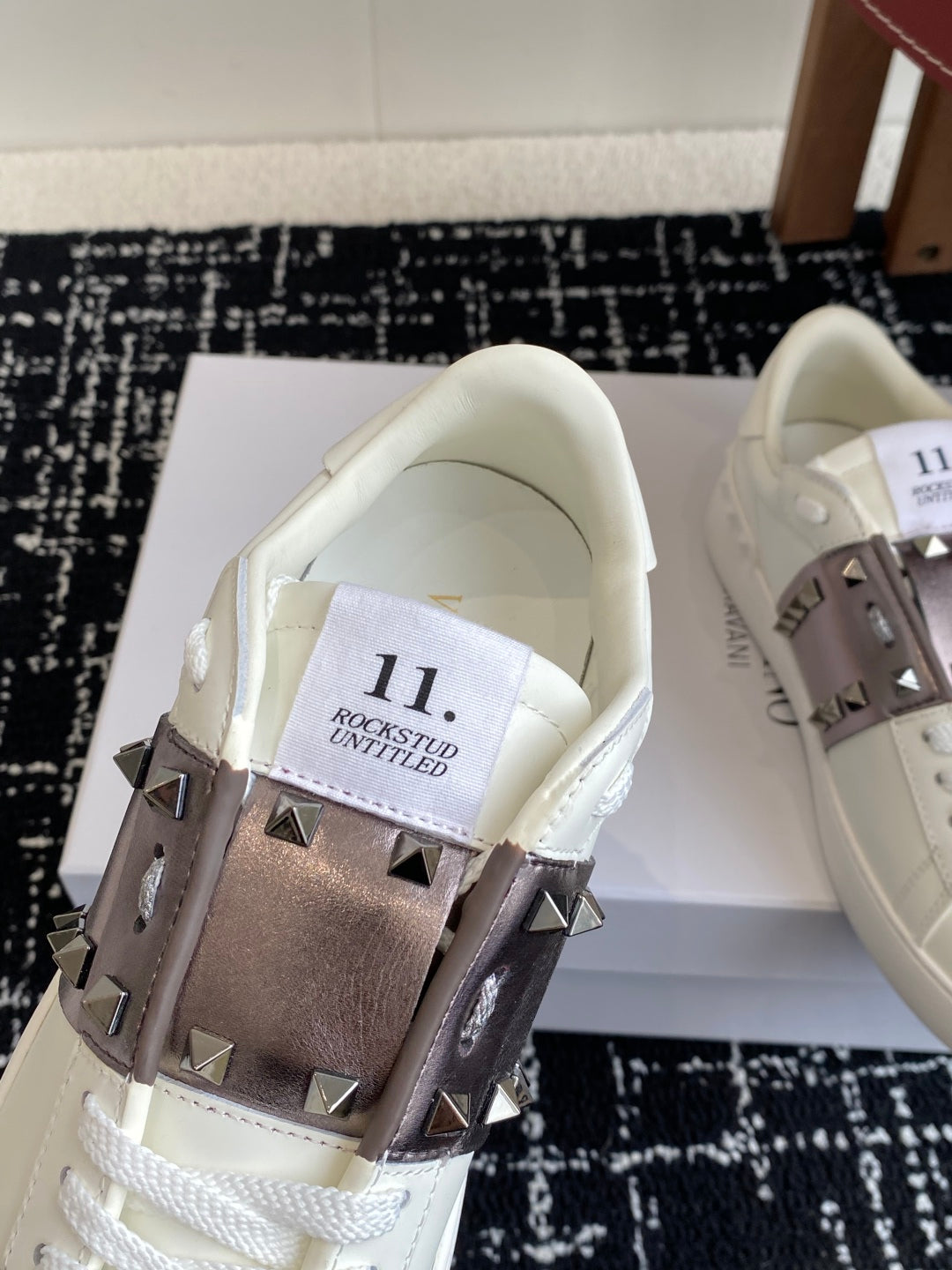 LuxluxHouse Best Quality Valentino Women Shoes