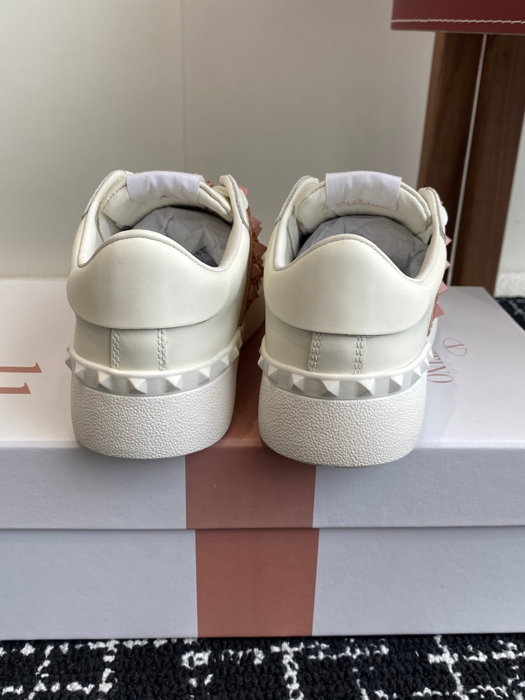 LuxluxHouse Best Quality Valentino Women Shoes