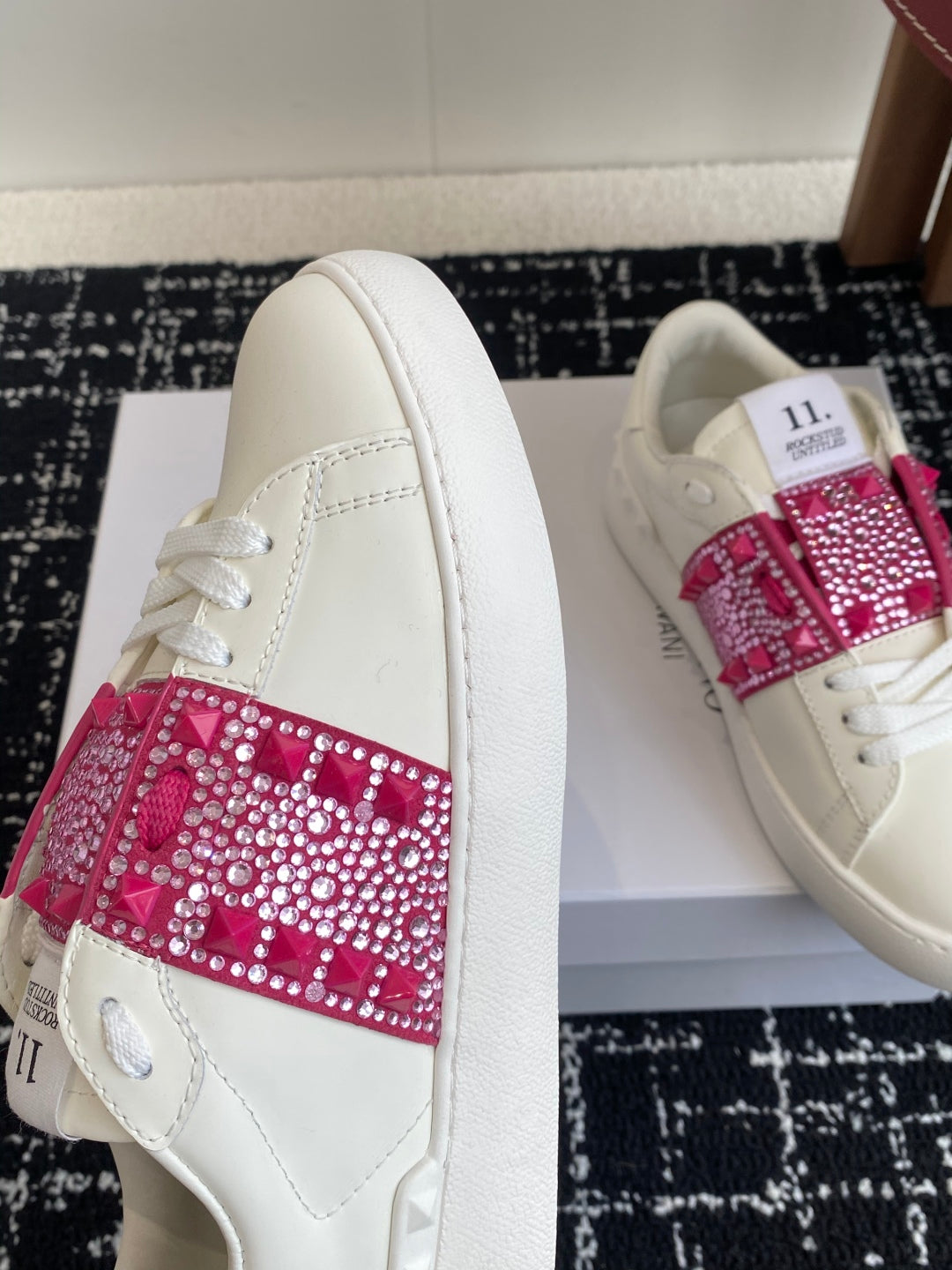 LuxluxHouse Best Quality Valentino Women Shoes
