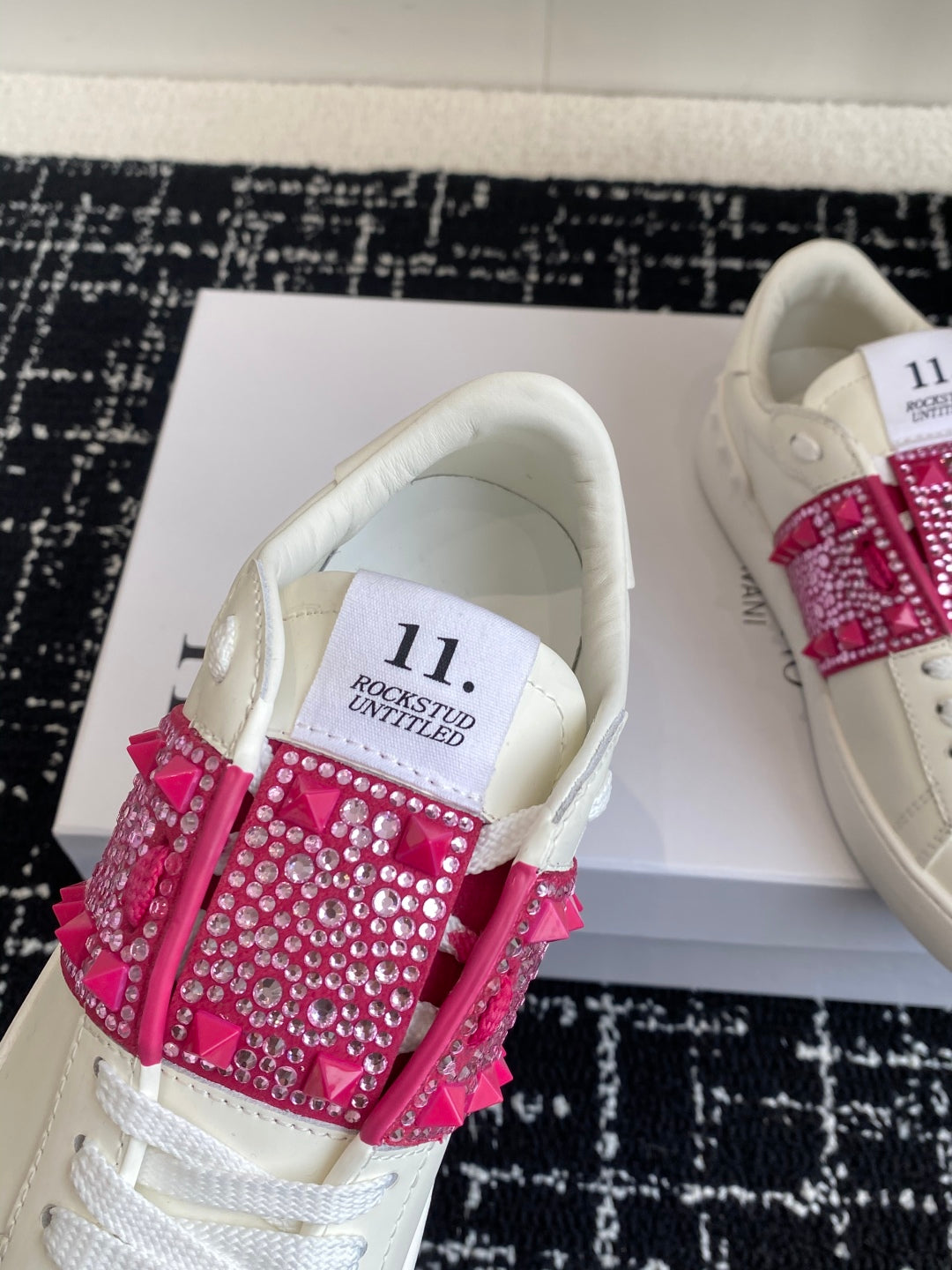LuxluxHouse Best Quality Valentino Women Shoes