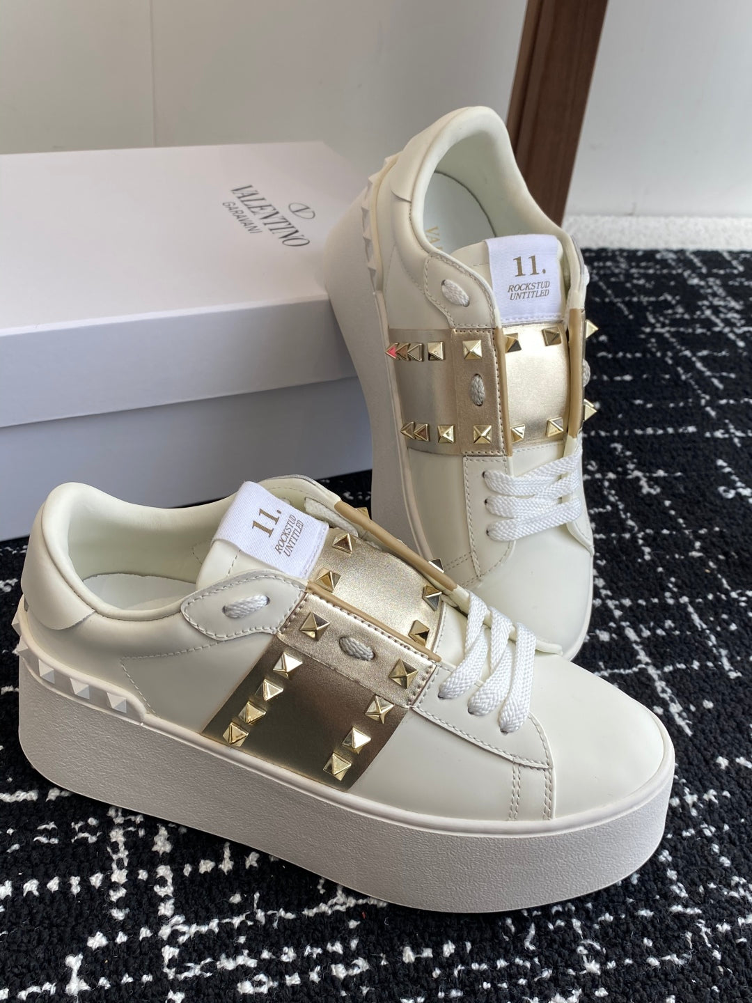 LuxluxHouse Best Quality Valentino Women Shoes