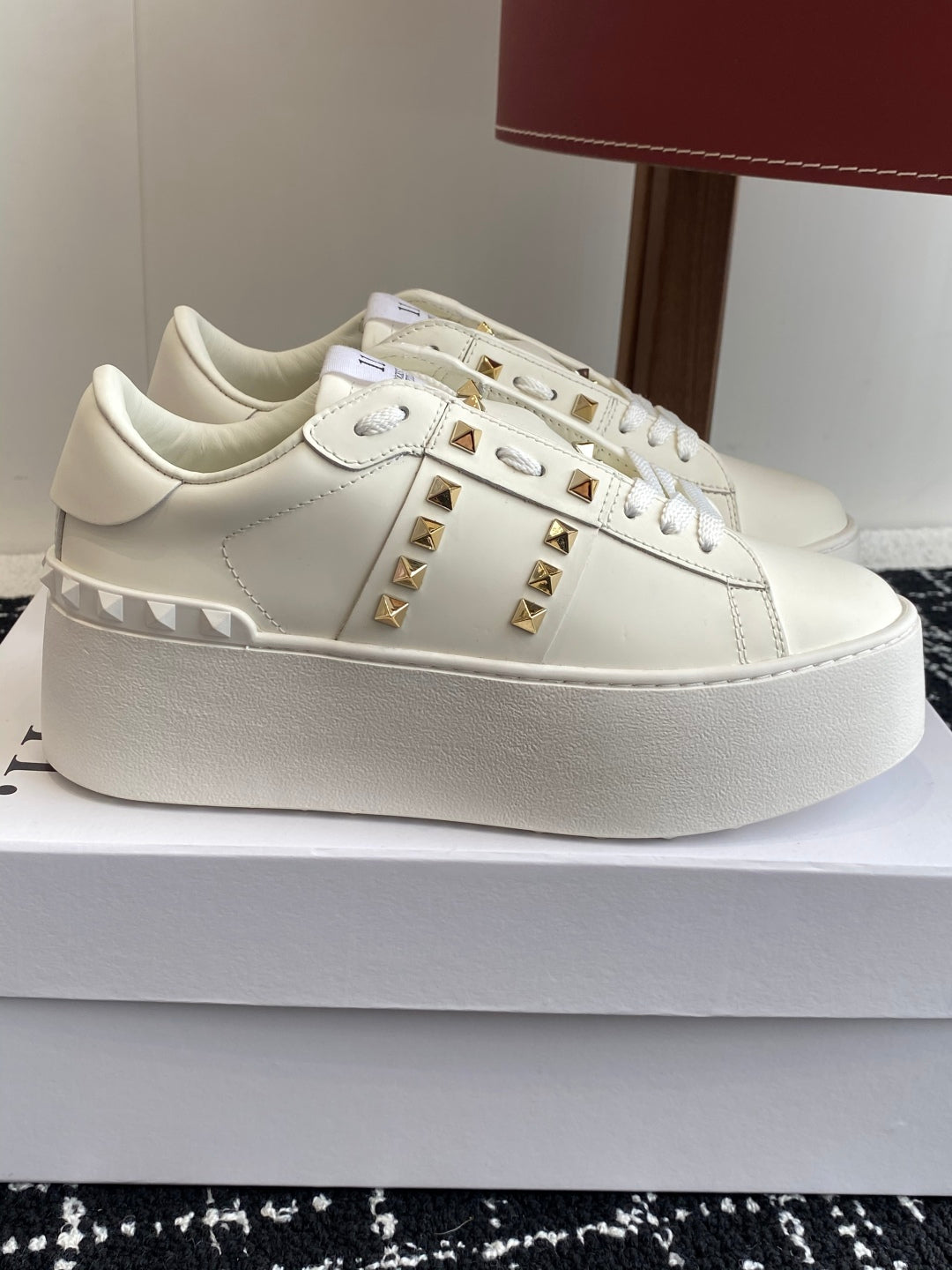 LuxluxHouse Best Quality Valentino Women Shoes