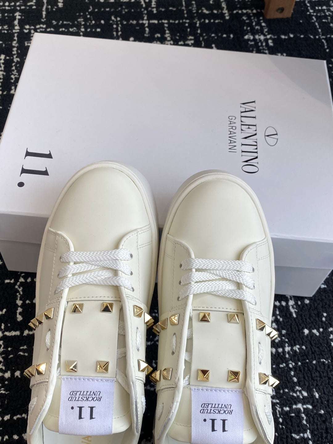LuxluxHouse Best Quality Valentino Women Shoes
