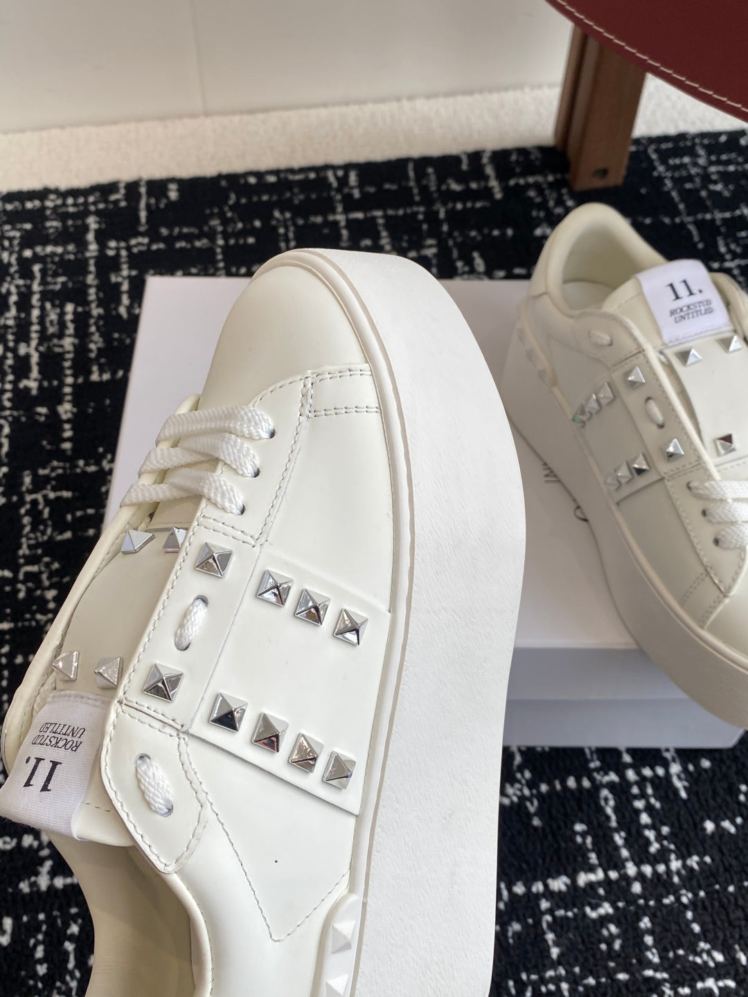 LuxluxHouse Best Quality Valentino Women Shoes