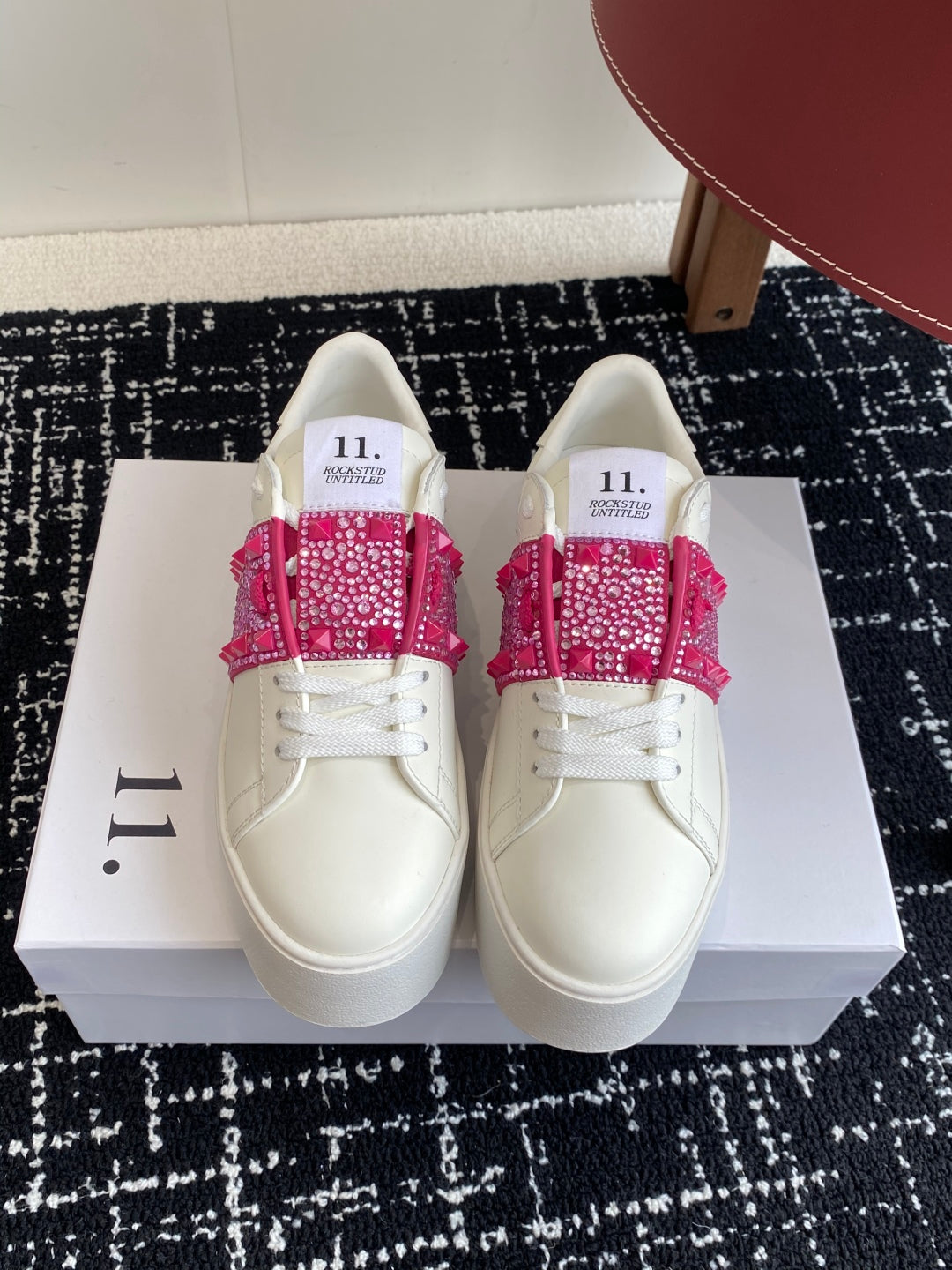 LuxluxHouse Best Quality Shoes Valentino