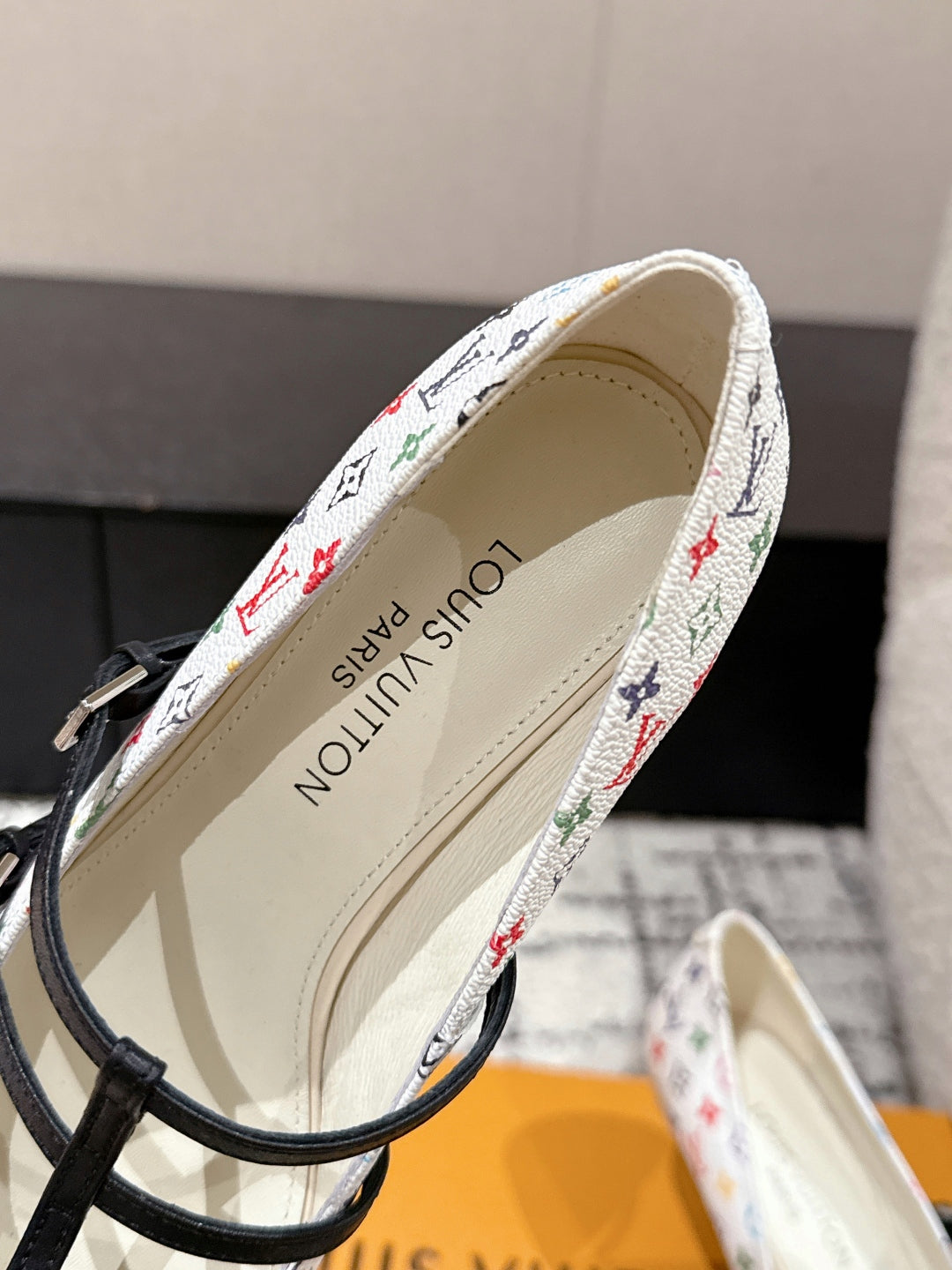 LuxluxHouse Best Quality Women Shoes Louis Vuitton