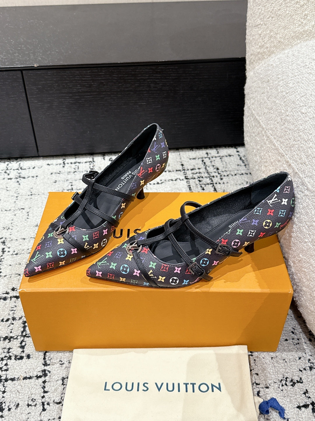 LuxluxHouse Best Quality Women Shoes Louis Vuitton