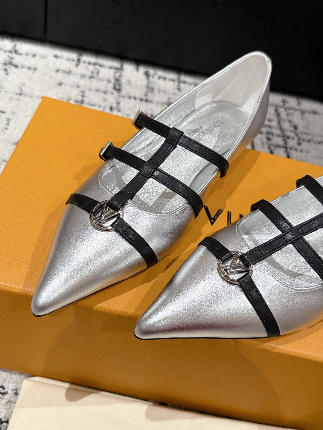 LuxluxHouse Best Quality Women Shoes Louis Vuitton