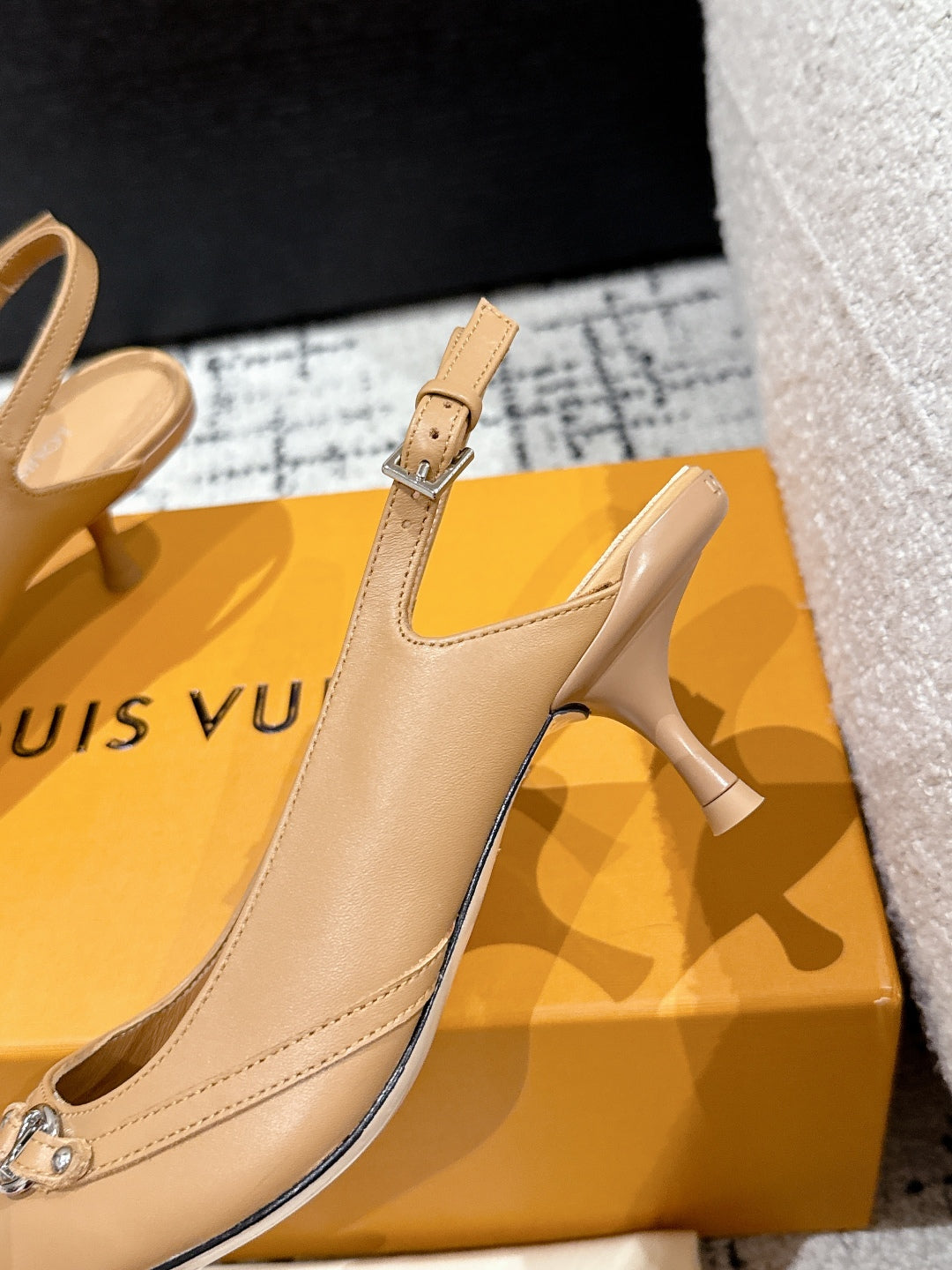 LuxluxHouse Best Quality Women Shoes Louis Vuitton