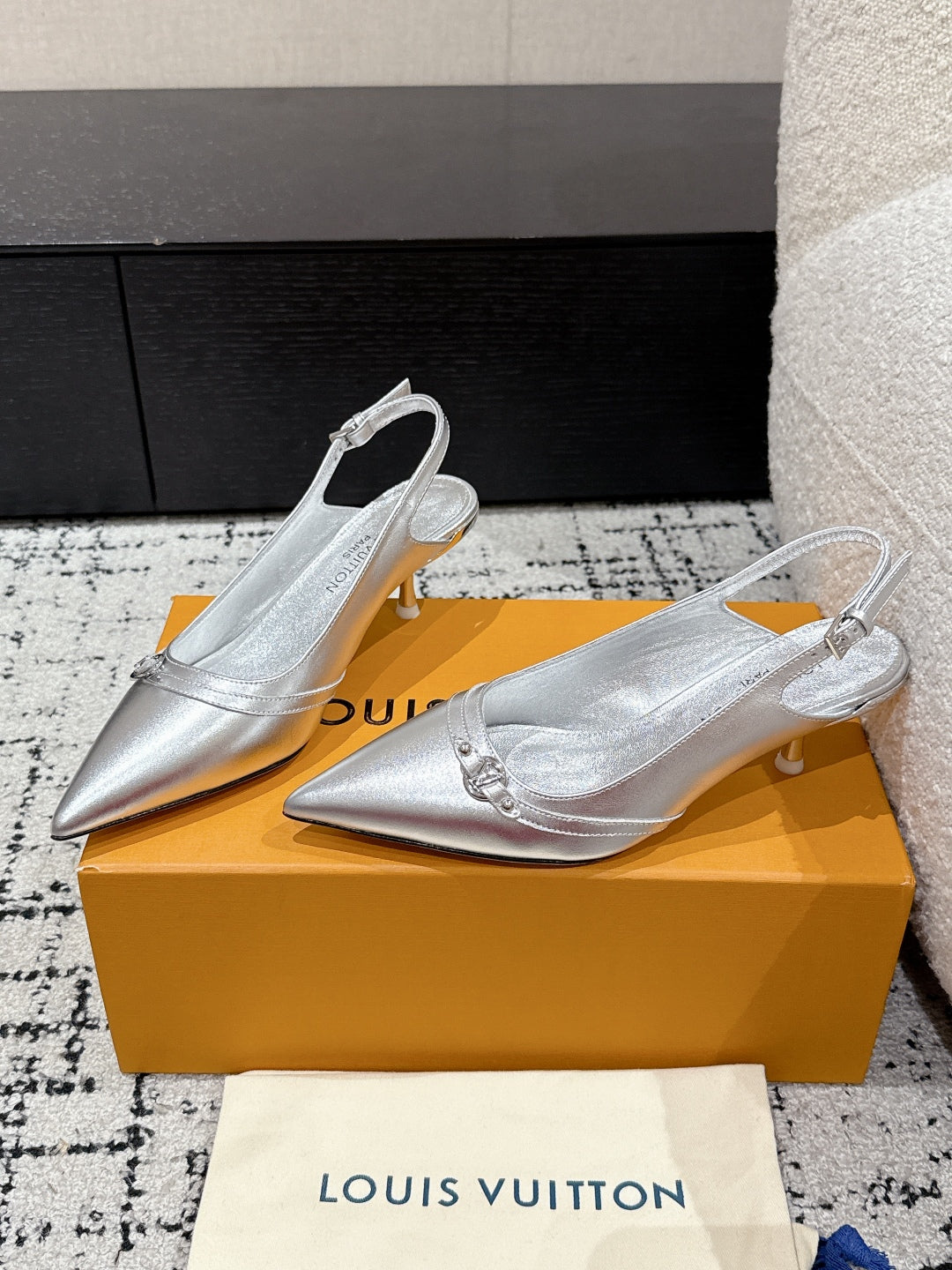 LuxluxHouse Best Quality Women Shoes Louis Vuitton