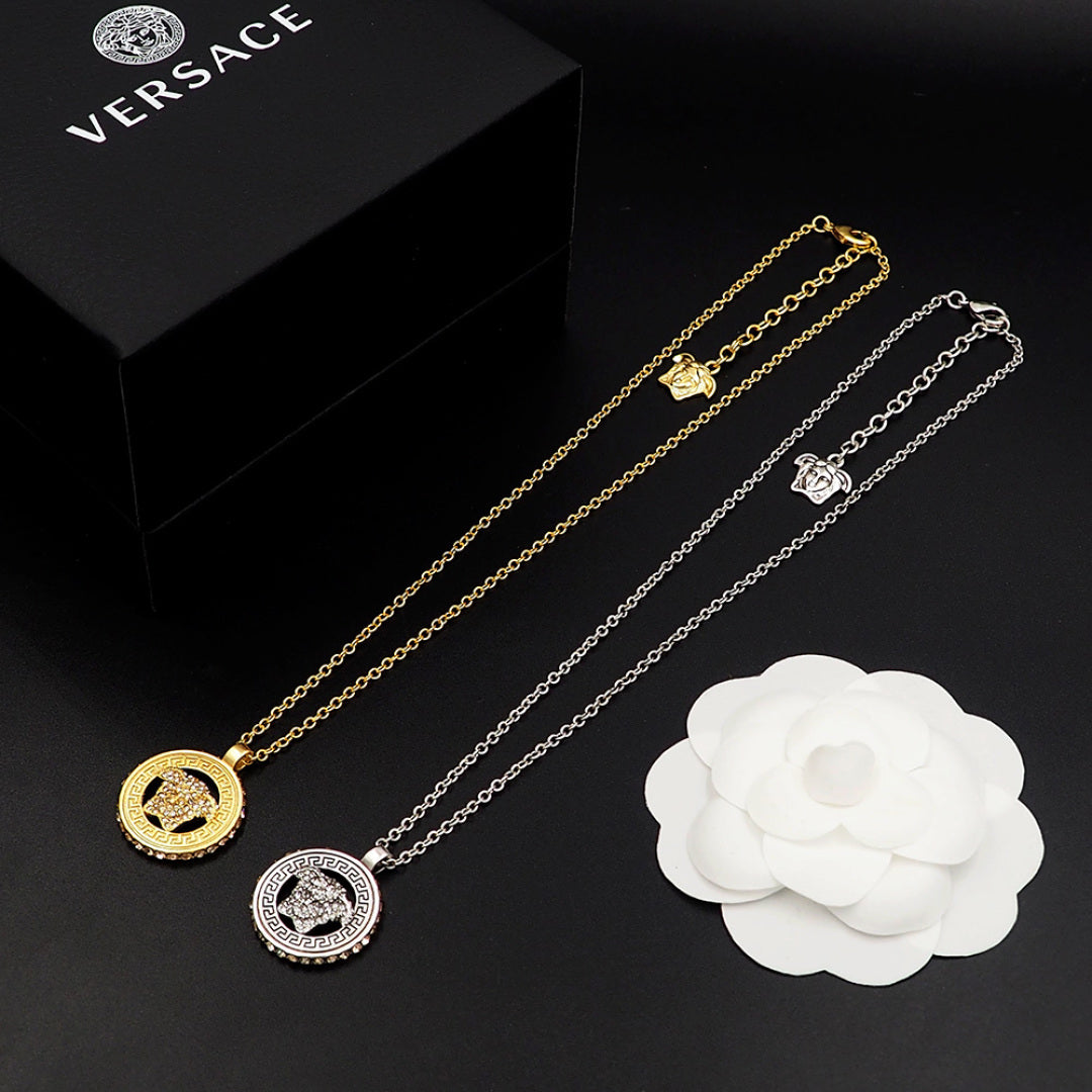 LuxluxHouse Best Quality Accessories Versace