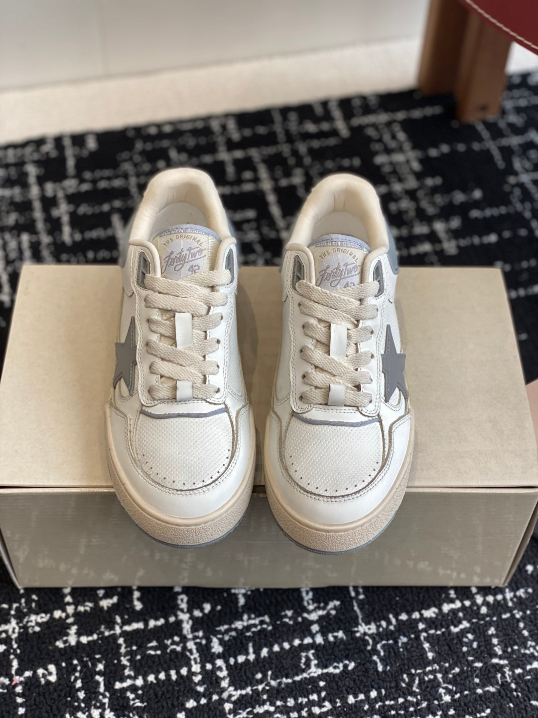 LuxluxHouse Best Quality Shoes Golden Goose