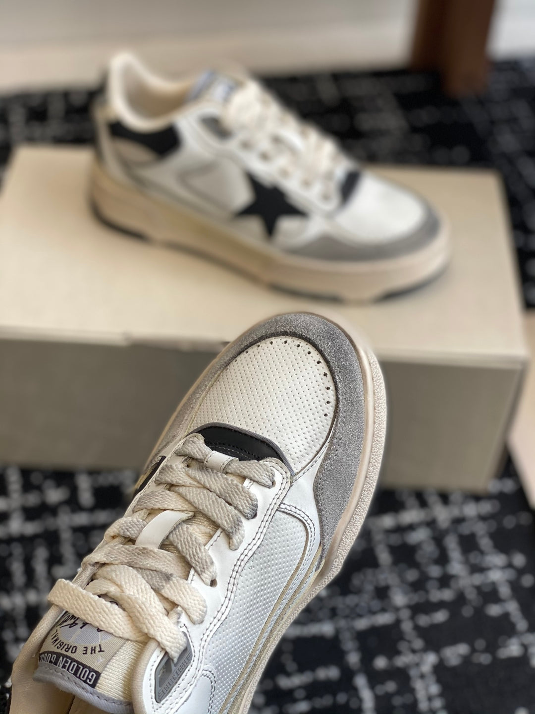 LuxluxHouse Best Quality Shoes Golden Goose