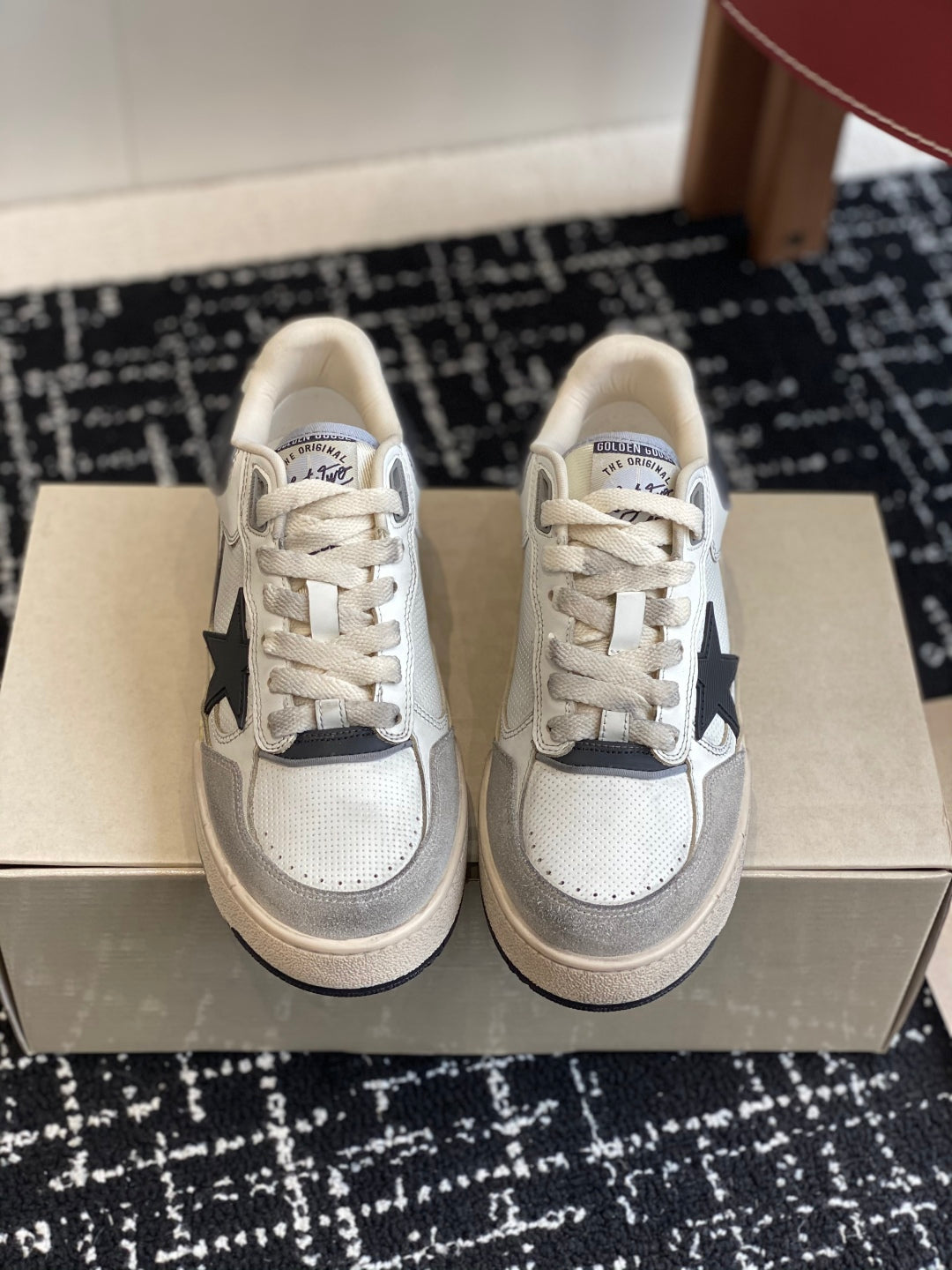 LuxluxHouse Best Quality Shoes Golden Goose