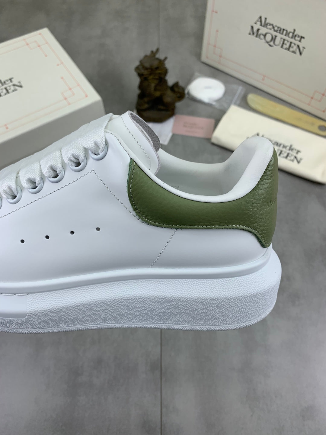 LuxluxHouse Best Quality Shoes Alexander McQueen