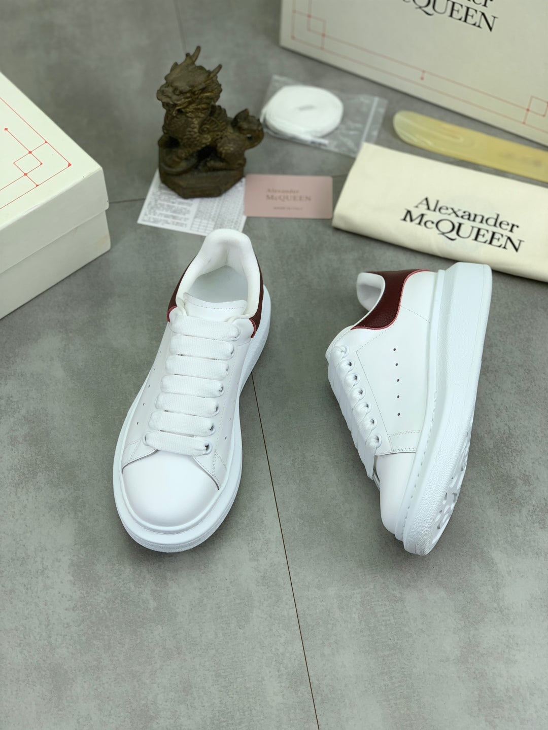 LuxluxHouse Best Quality Shoes Alexander McQueen