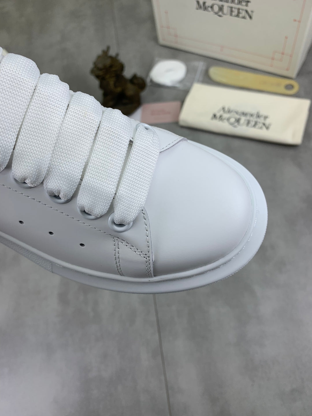LuxluxHouse Best Quality Shoes Alexander McQueen