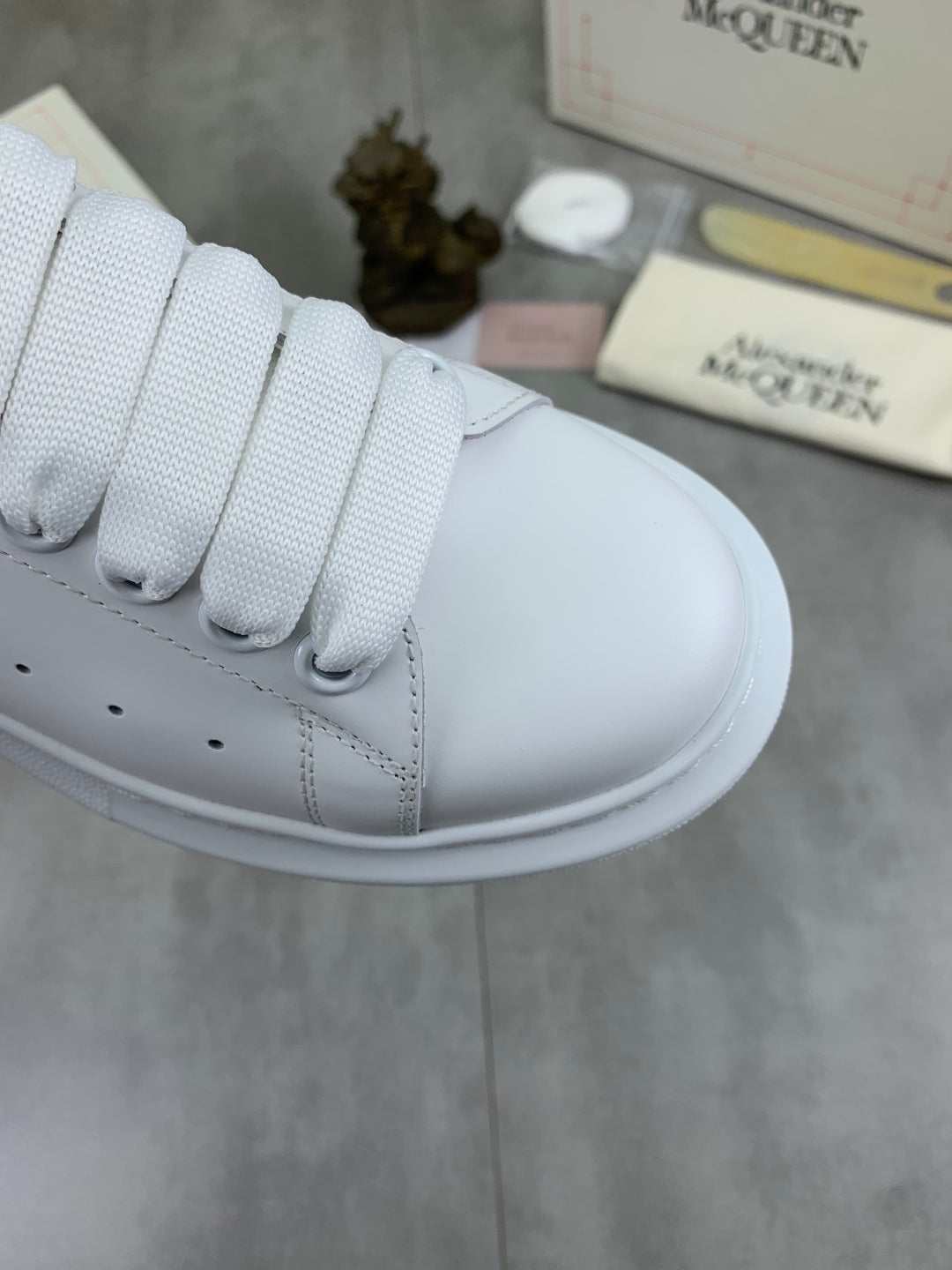LuxluxHouse Best Quality Shoes Alexander McQueen