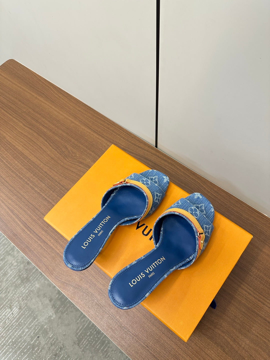 LuxluxHouse Best Quality Women Shoes Louis Vuitton