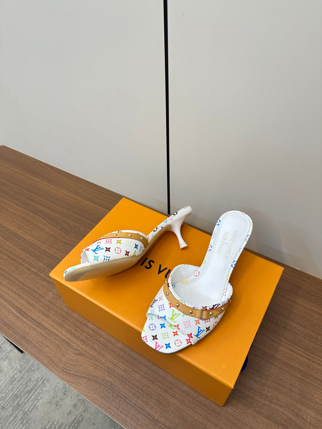 LuxluxHouse Best Quality Women Shoes Louis Vuitton