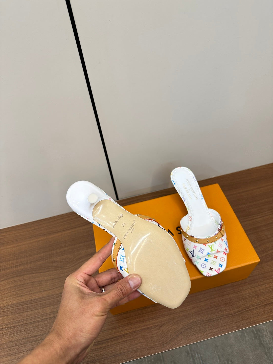 LuxluxHouse Best Quality Women Shoes Louis Vuitton