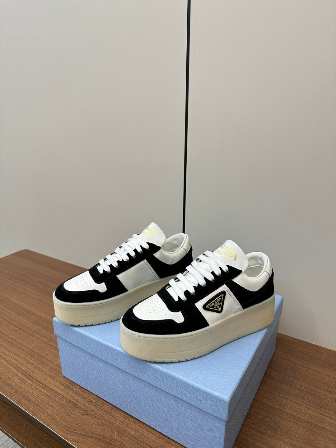 LuxluxHouse Best Quality Women Shoes Prada