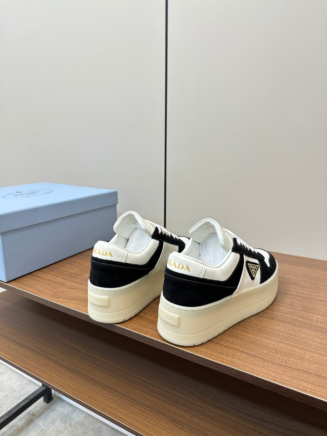 LuxluxHouse Best Quality Women Shoes Prada
