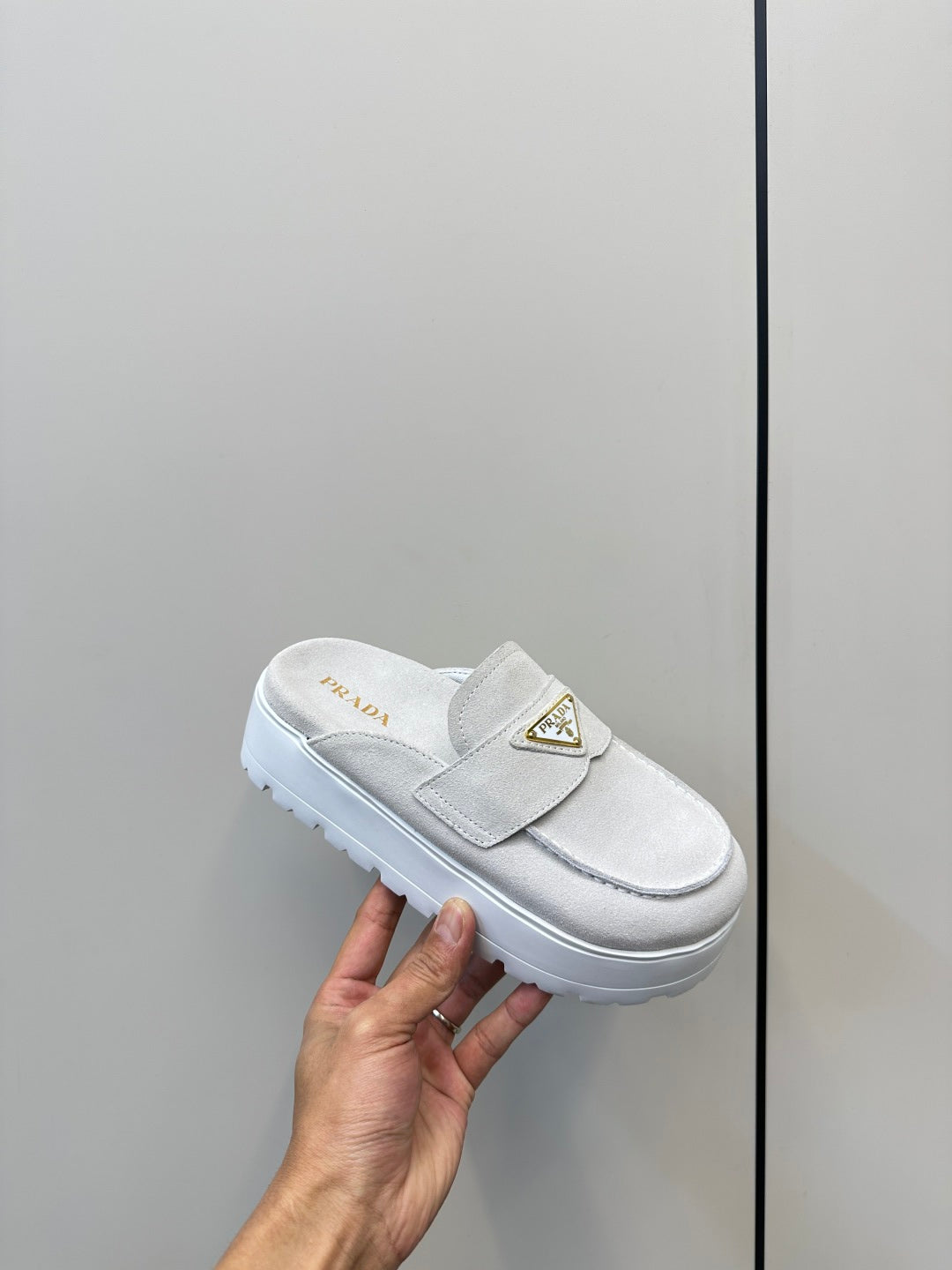 LuxluxHouse Best Quality Women Shoes Prada