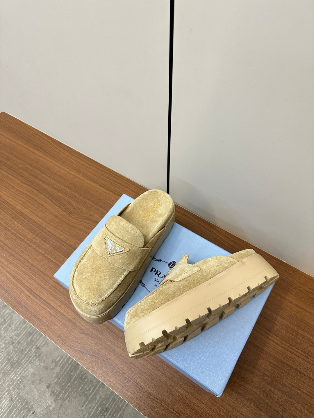 LuxluxHouse Best Quality Women Shoes Prada