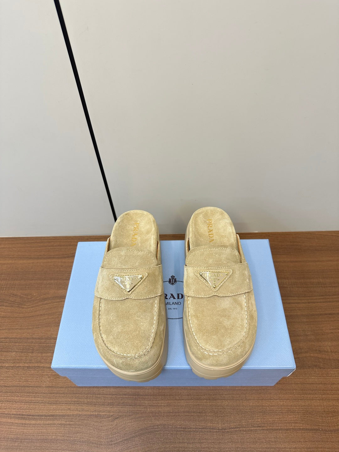 LuxluxHouse Best Quality Women Shoes Prada
