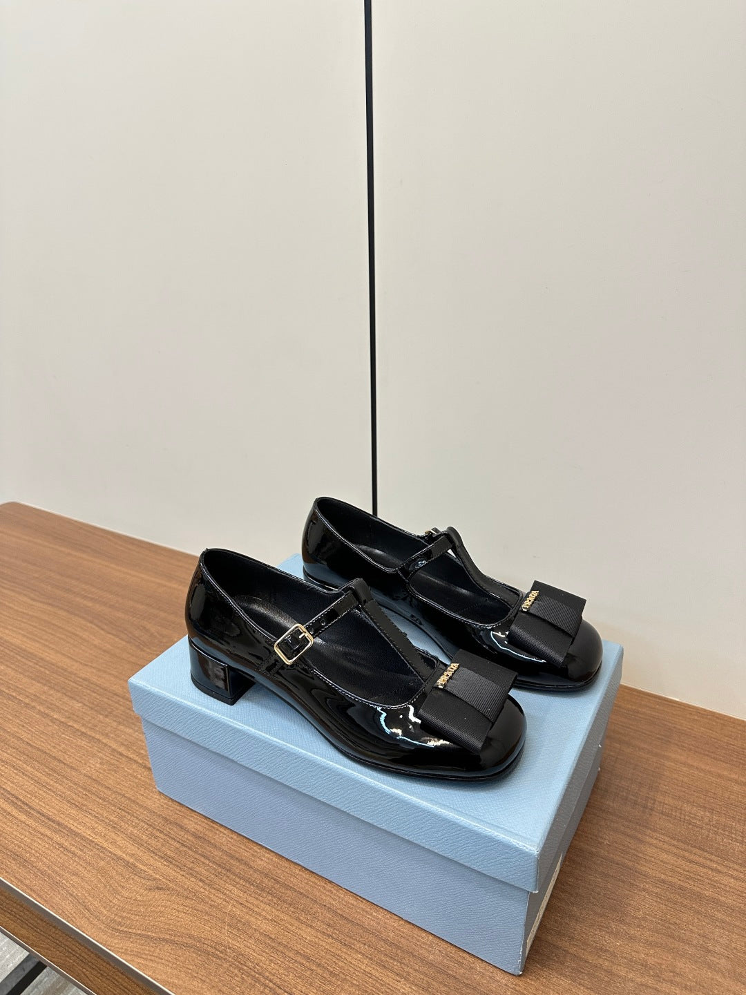 LuxluxHouse Best Quality Women Shoes Prada