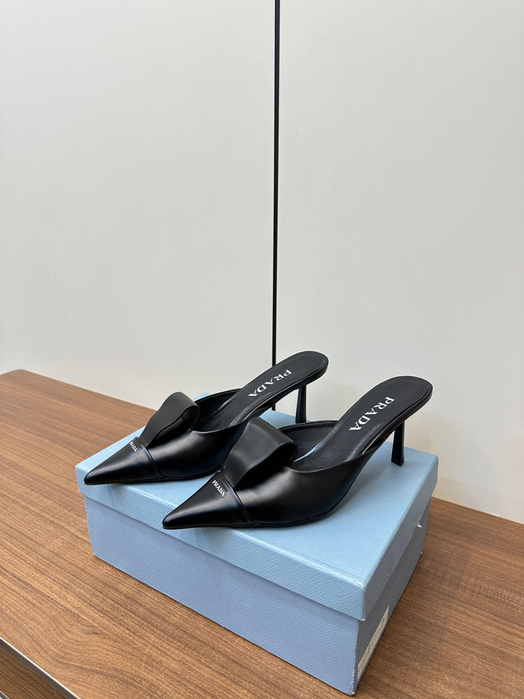 LuxluxHouse Best Quality Women Shoes Prada