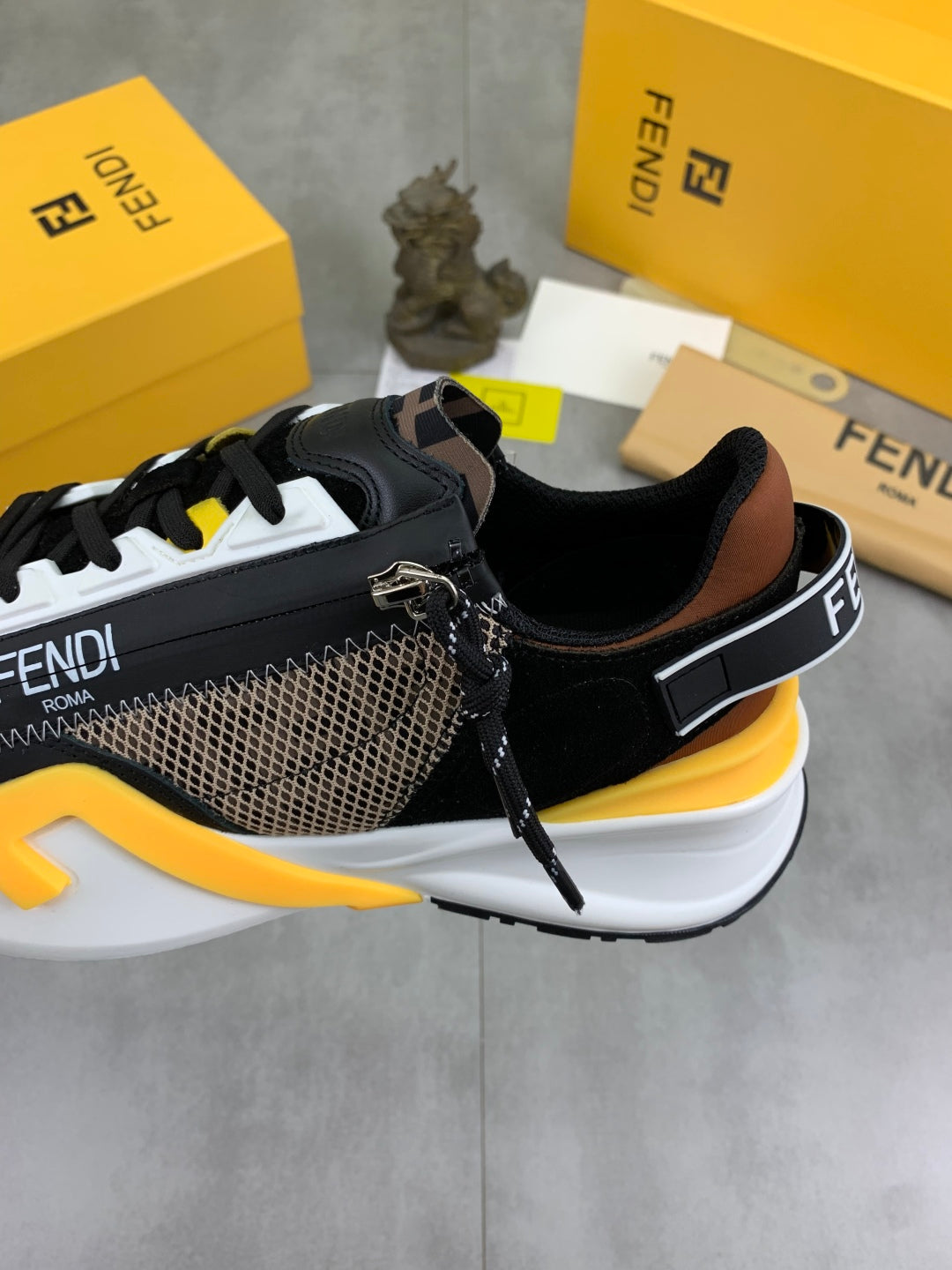 LuxluxHouse Best Quality Shoes Fendi