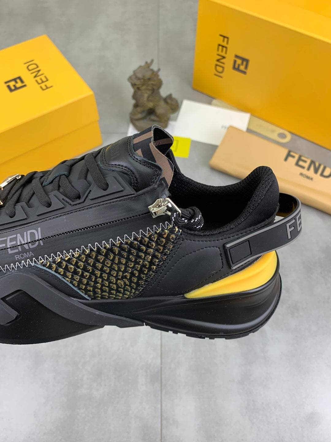LuxluxHouse Best Quality Shoes Fendi