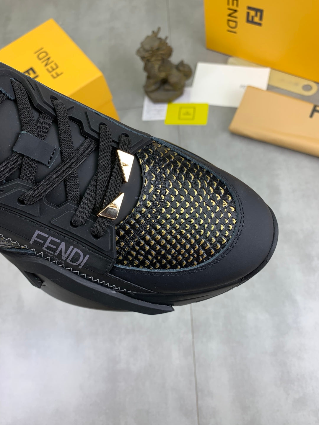 LuxluxHouse Best Quality Shoes Fendi