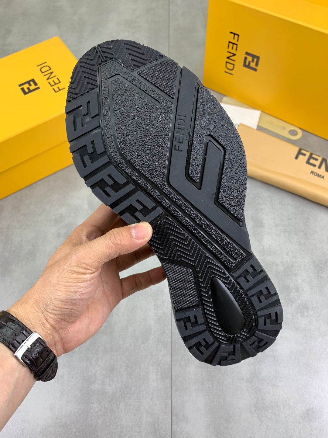 LuxluxHouse Best Quality Shoes Fendi