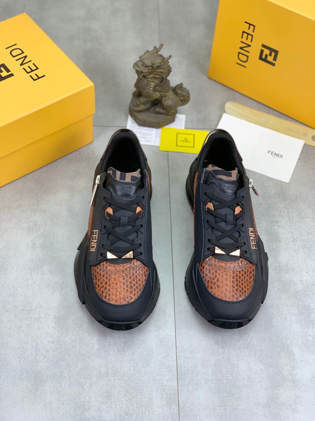 LuxluxHouse Best Quality Shoes Fendi