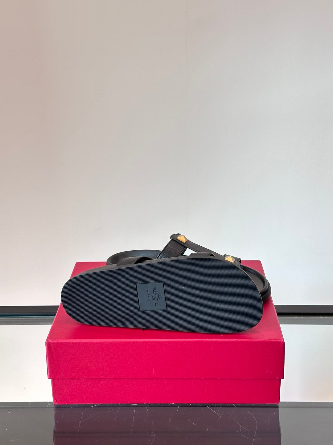 LuxluxHouse Best Quality Sandals Valentino