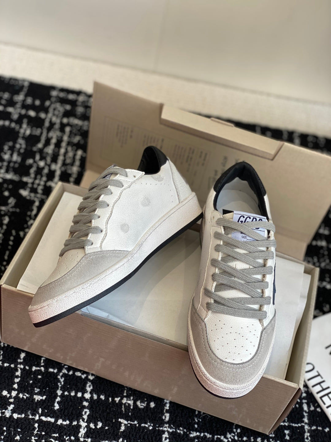 LuxluxHouse Best Quality Shoes Golden Goose