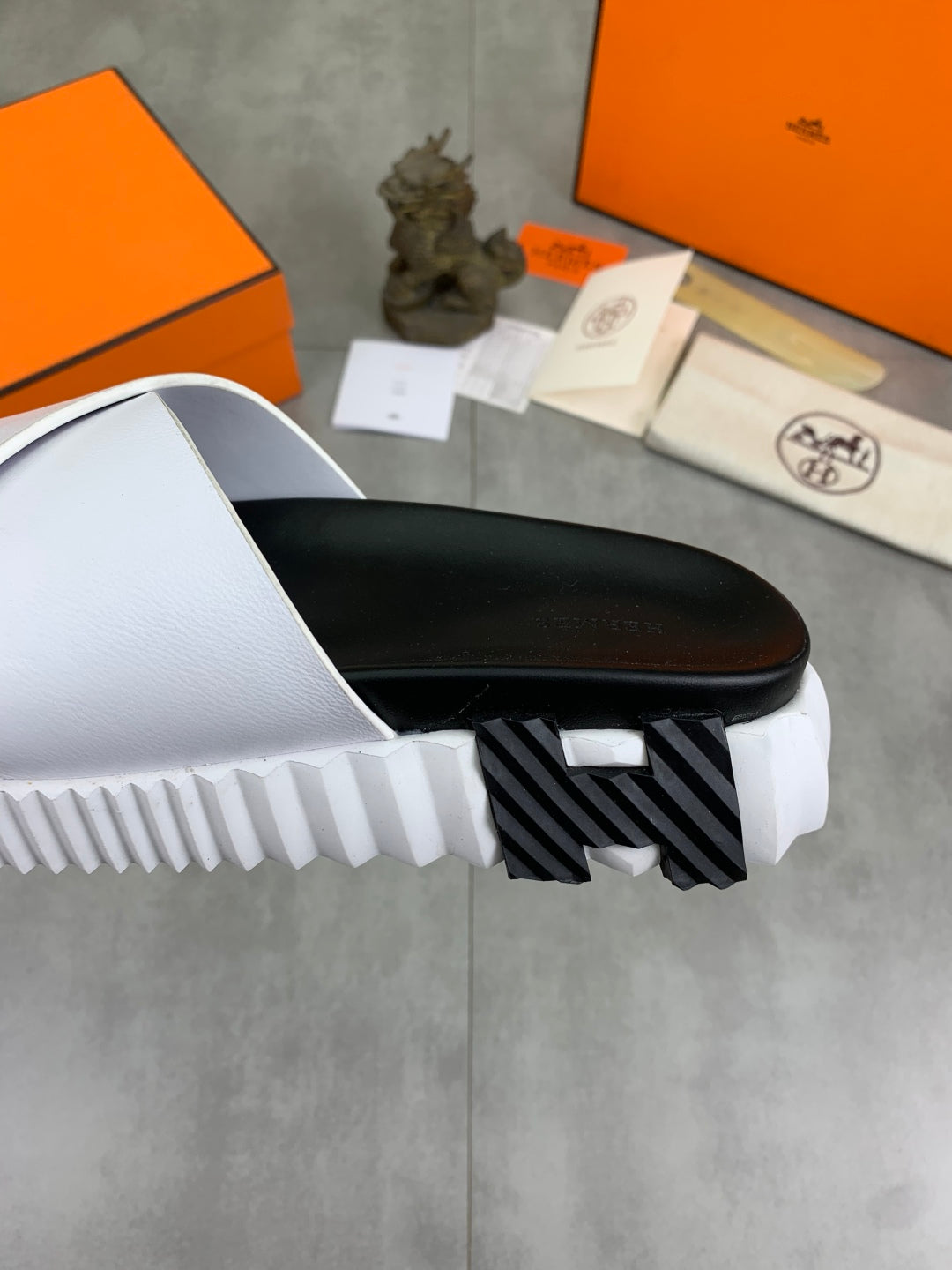 LuxluxHouse Best Quality Sandals Hermes