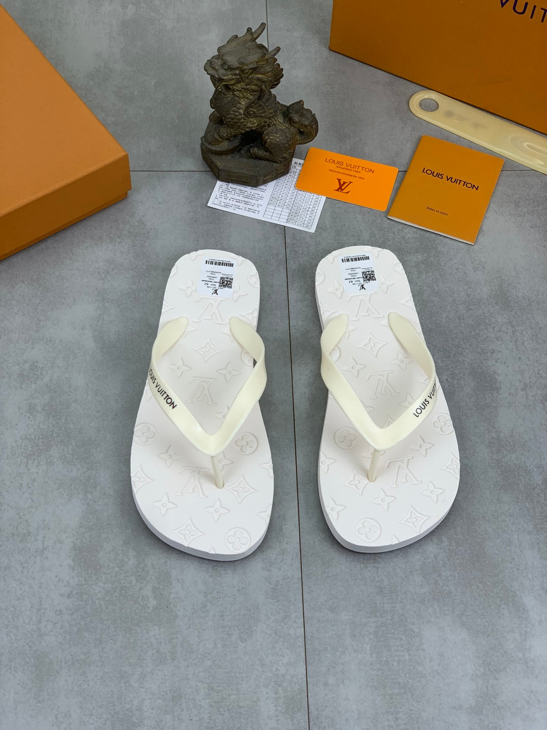 LuxluxHouse Best Quality Sandals Louis Vuitton