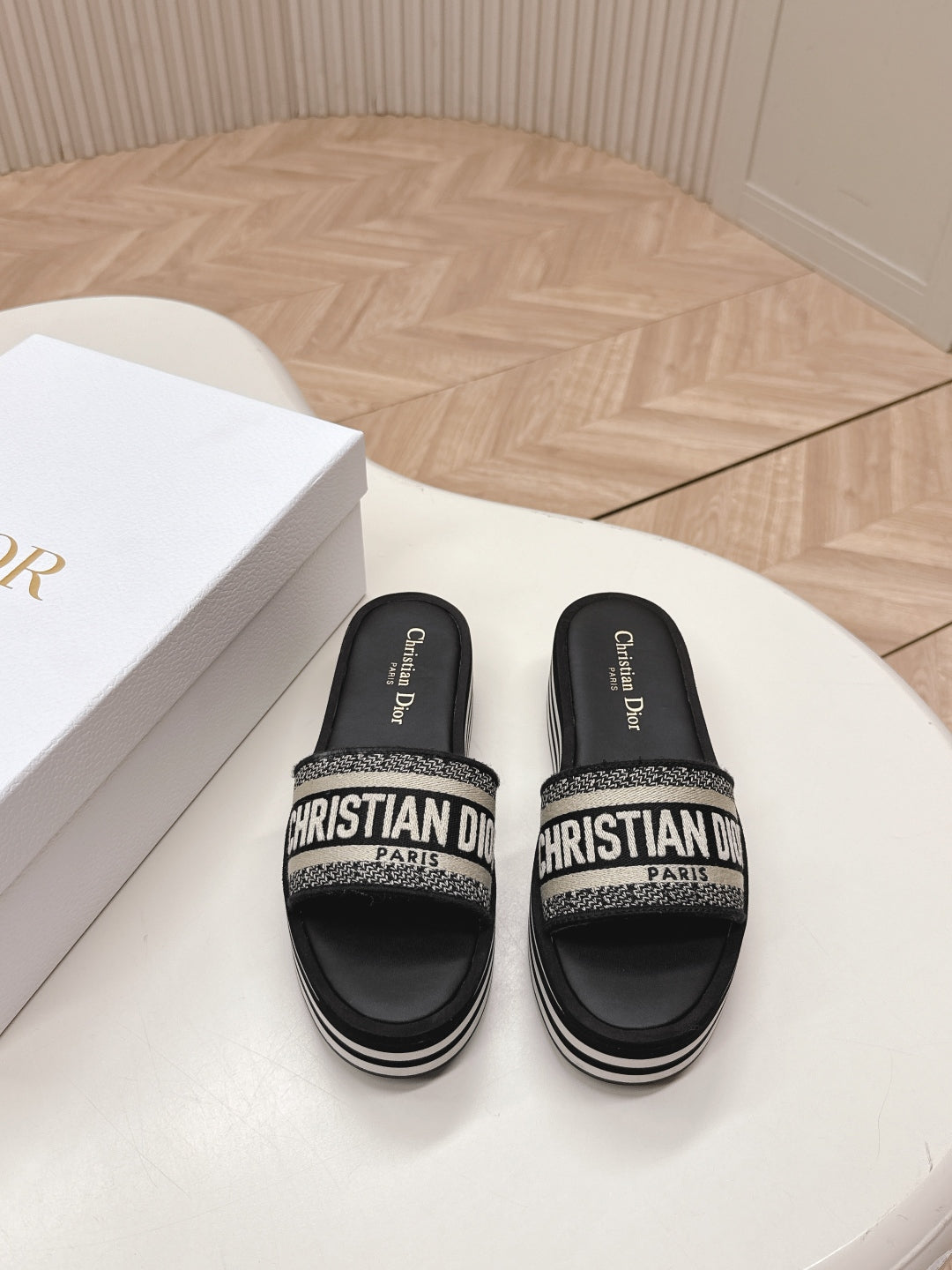 LuxluxHouse Best Quality Women Shoes Dior
