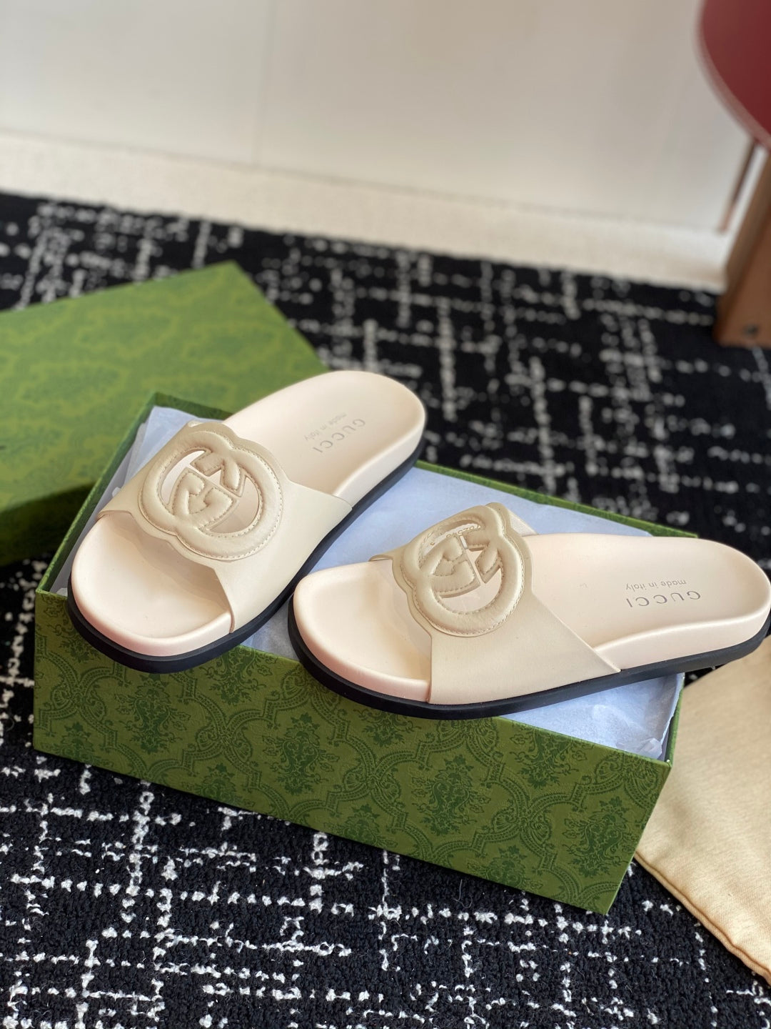LuxluxHouse Best Quality Sandals Gucci