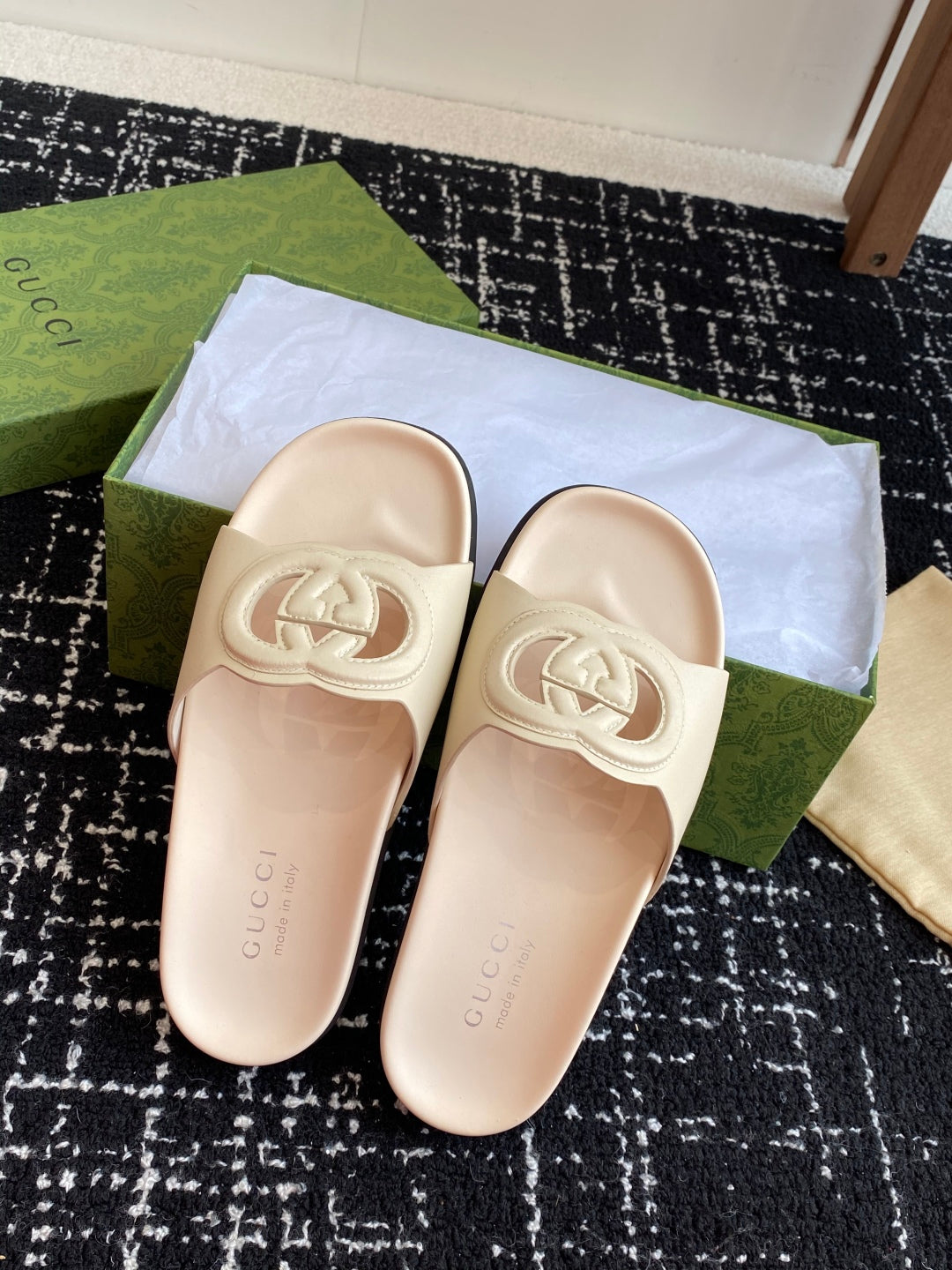 LuxluxHouse Best Quality Sandals Gucci