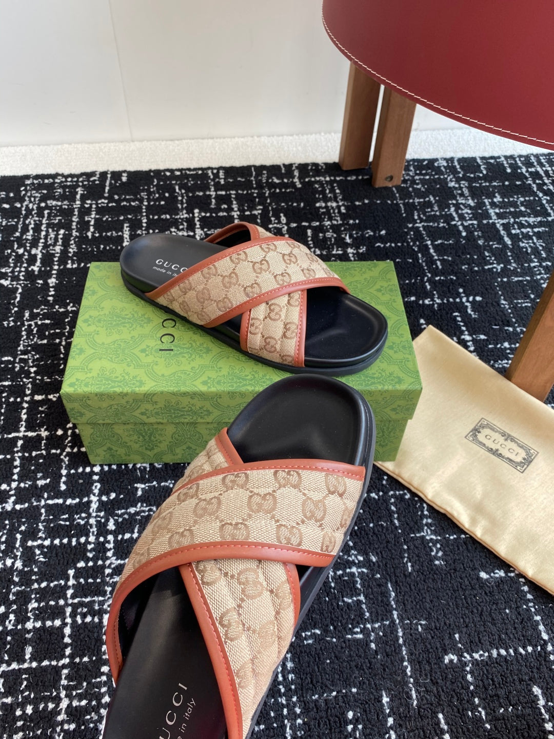 LuxluxHouse Best Quality Sandals Gucci