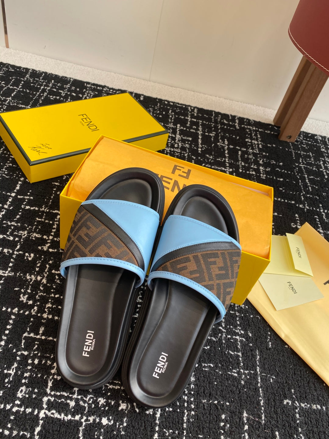 LuxluxHouse Best Quality Sandals Fendi